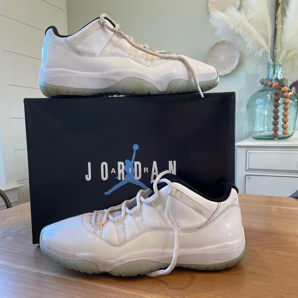 Air Jordan 11 Retro Low “Legend Blue”